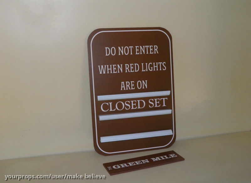 "CLOSED SET" sign – The Green Mile (1999) – image 4