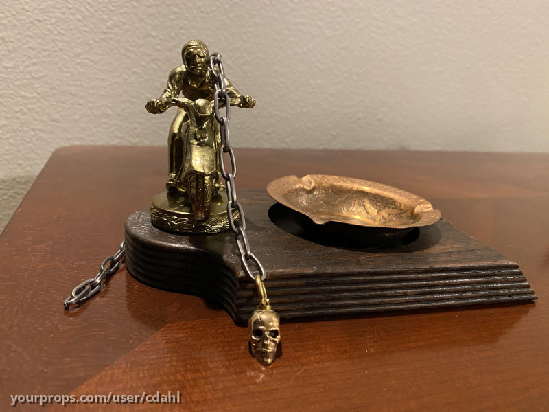 Cliff Booth's AMA Trophy / Ashtray – Once Upon a Time... in Hollywood (2019) – image 4