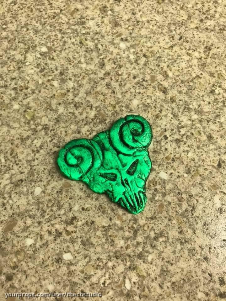 Glow in the Dark Replica Pick of Destiny – Tenacious D in the Pick of Destiny (2006) – image 1