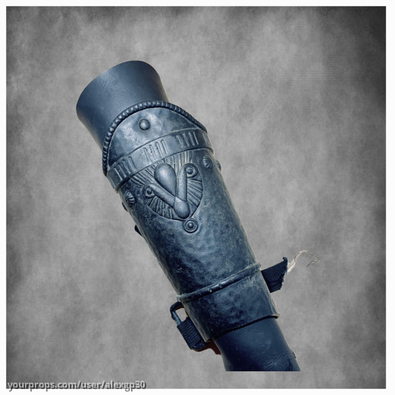 Imhoteps Brace with black sleeve used for CGI – The Mummy (1999) – image 1