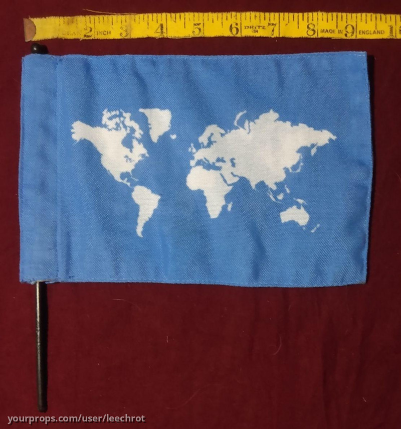 UN Car Flag (The Pyramid at the End of the World) – Doctor Who: Time War (2017) – image 1