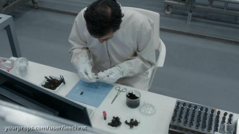 Petri Dish With Magnifying Lid (The Pyramid at the End of the World) – Doctor Who: Time War (2017) – image 4