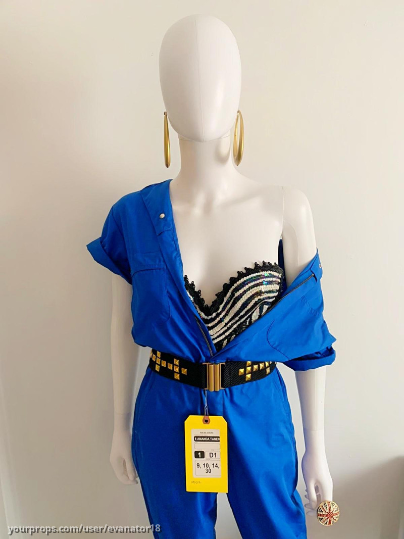 Amanda Tanen’s Jumpsuit,Bustier and Jewellery – Ugly Betty (2006) – image 2