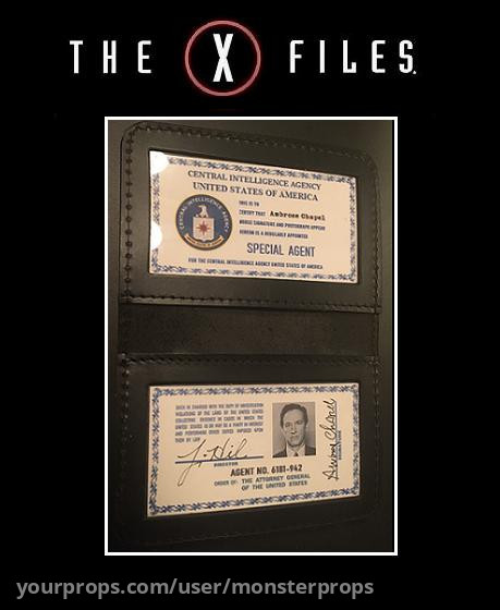 The X-Files Prop CIA ID Badge Set Colony – The X-Files (1993) – image 1