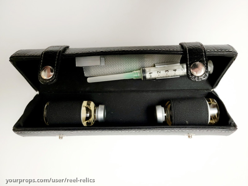 Dexter's Leather Syringe Carrying Case – Dexter (2006) – image 1