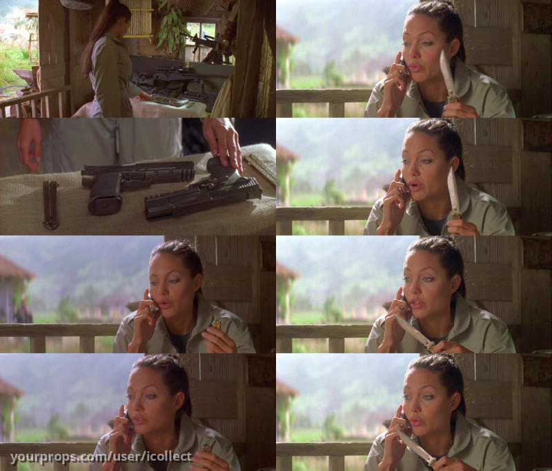 Angelina Jolie as Lara Croft Closed Butterfly Knife – Lara Croft: Tomb Raider - The Cradle of Life (2003) – image 2