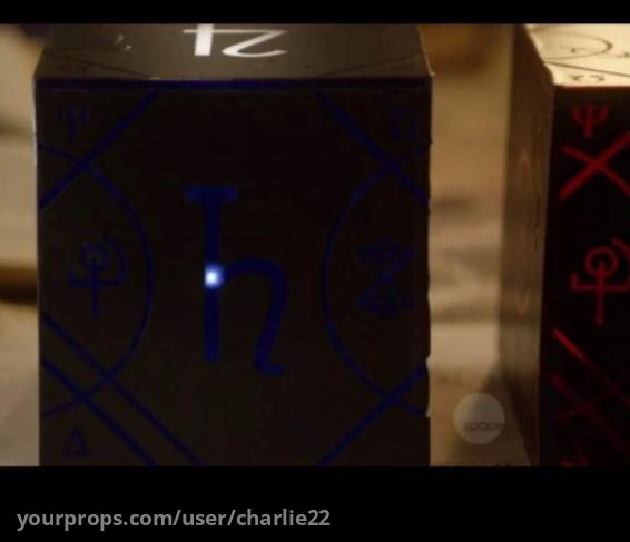 Prophecy Cube – The Librarians (2014) – image 4