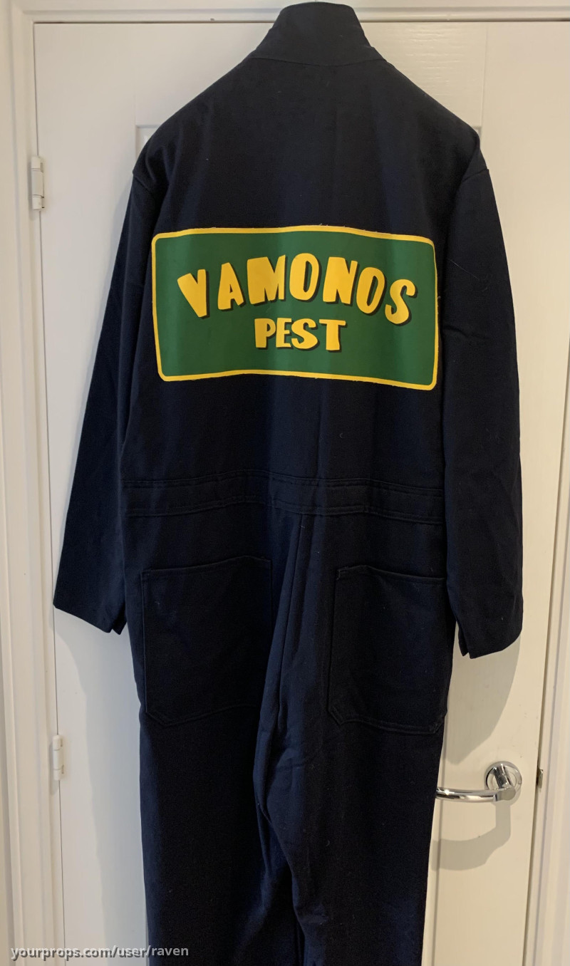 Production made Vamonos Pest Overalls – Breaking Bad (2008) – image 1