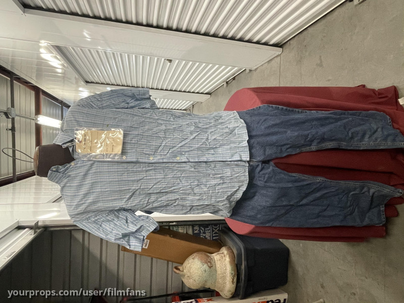 “Nick’s” (Ice Cube) screen worn costume – Are We Done Yet? (2007) – image 1