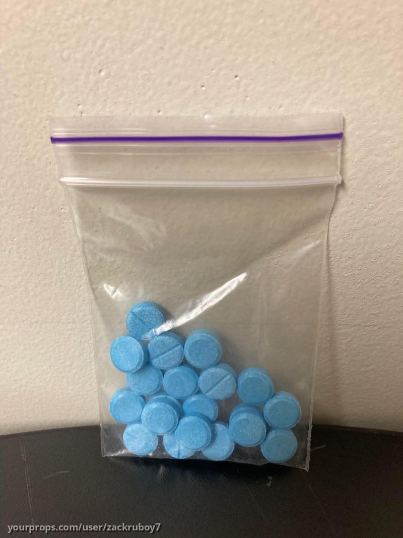 Bag of Pills – Dexter: New Blood (2021) – image 1