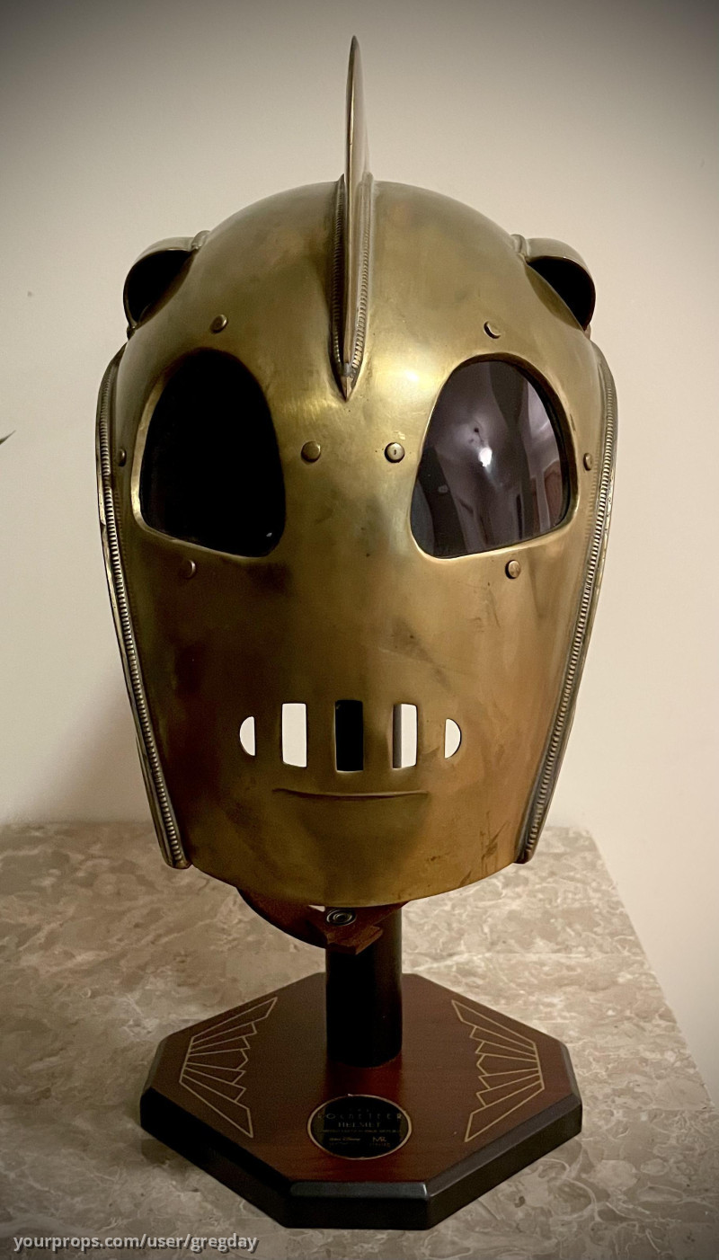 コレクション MASTERREPLICAS THE ROCKETEER HELMET s-l400.jpg
