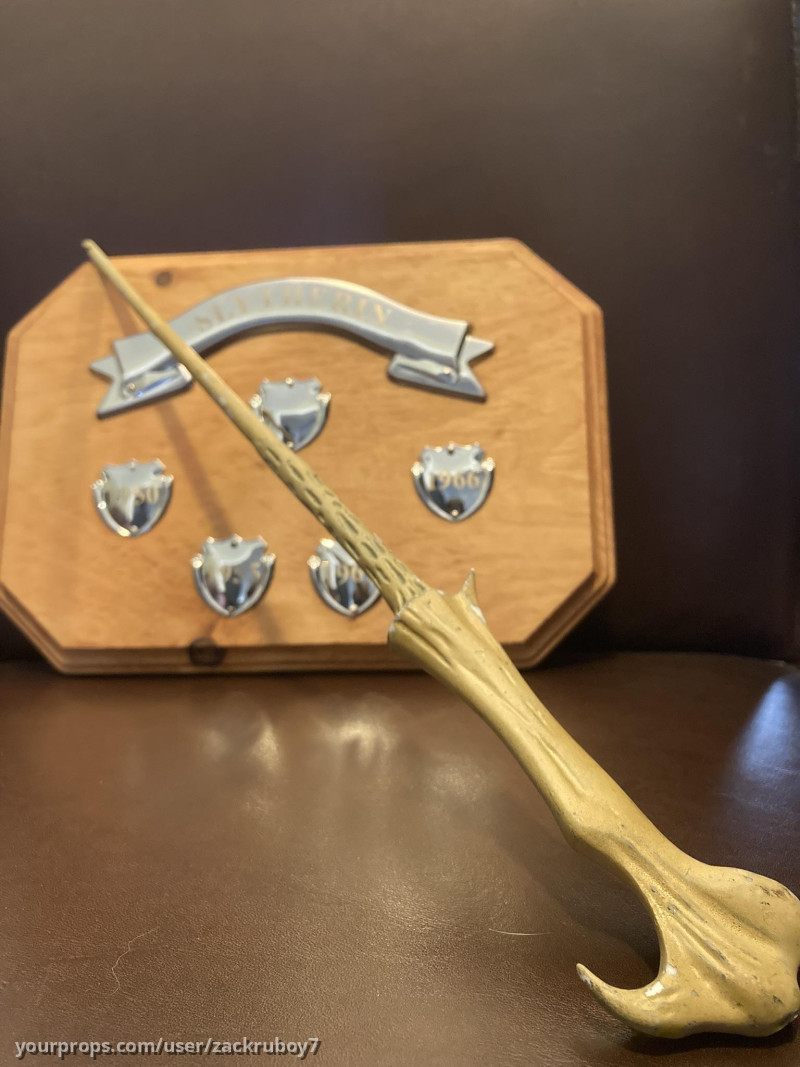 Voldemort’s Wand (Stunt) – Harry Potter and the Goblet of Fire (2005) – image 1