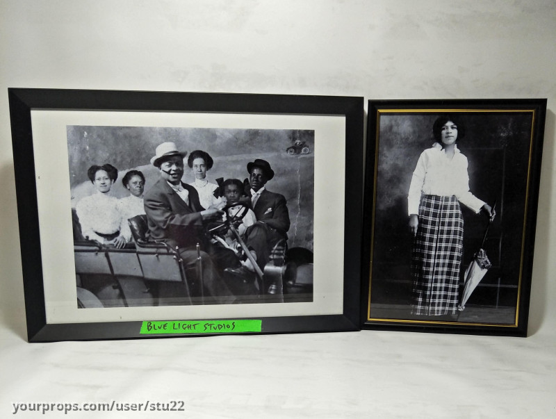 Blue Light Studio Portraits – Elvis (2022) – image 1