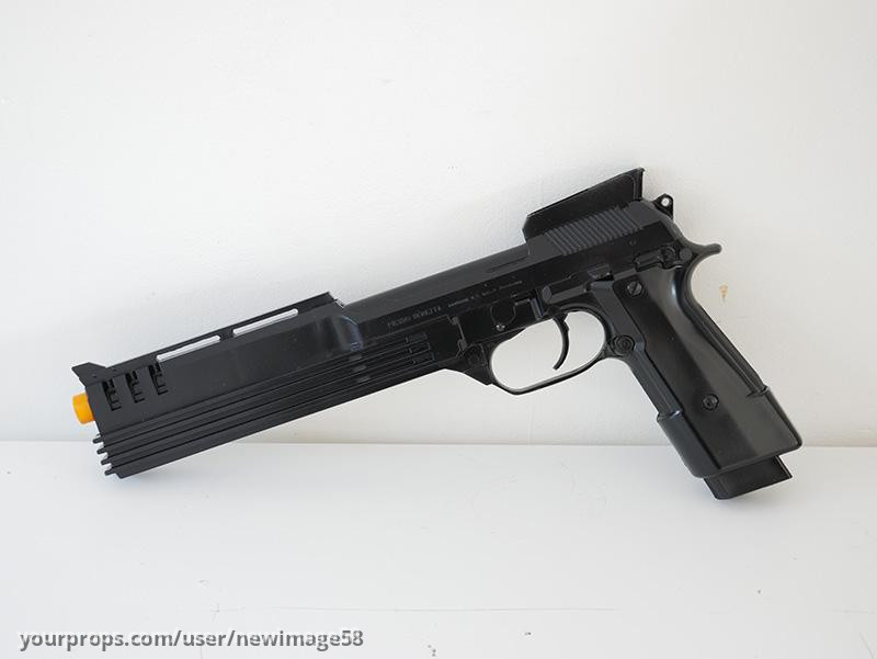 Robocop Omnicorp Auto 9 pistol gun – RoboCop (1987) – image 5