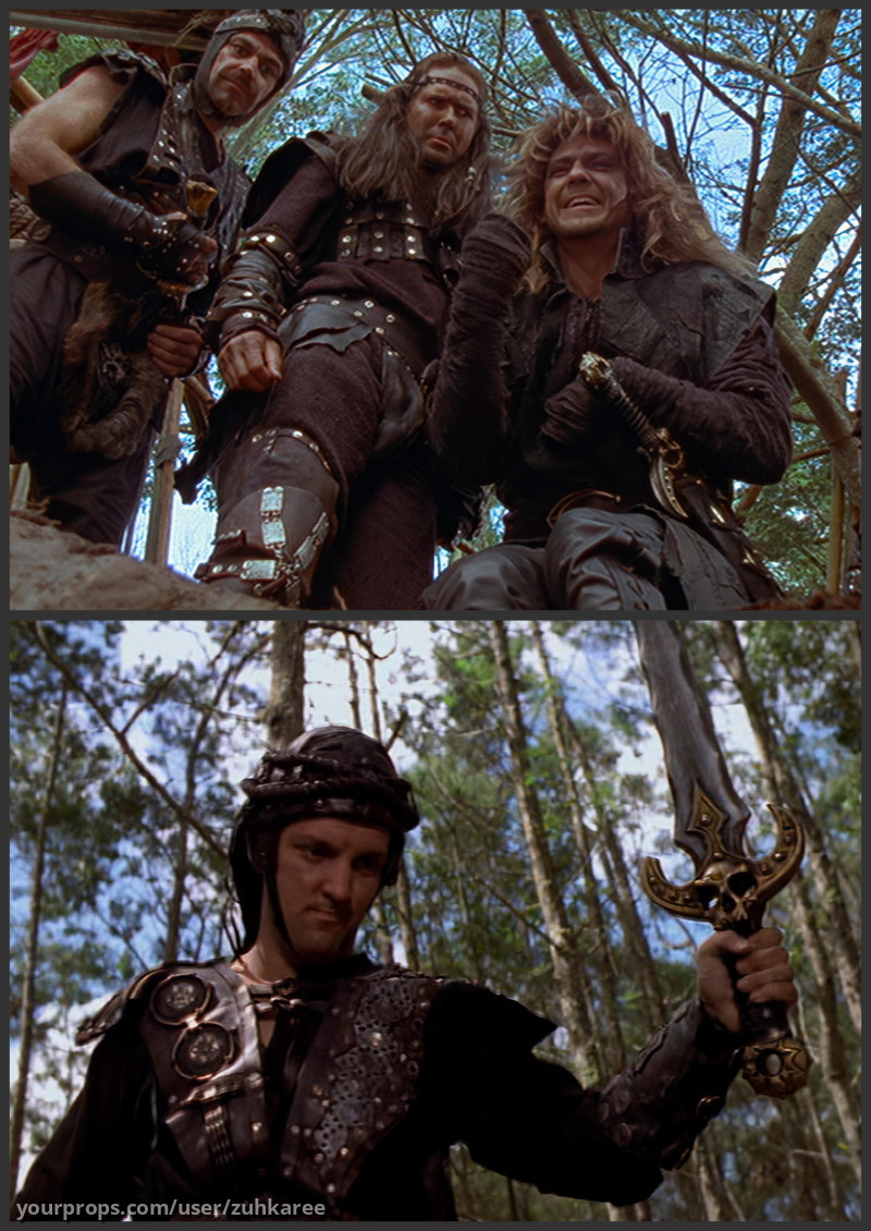 Skull motif swords – Xena: Warrior Princess (1995) – image 3
