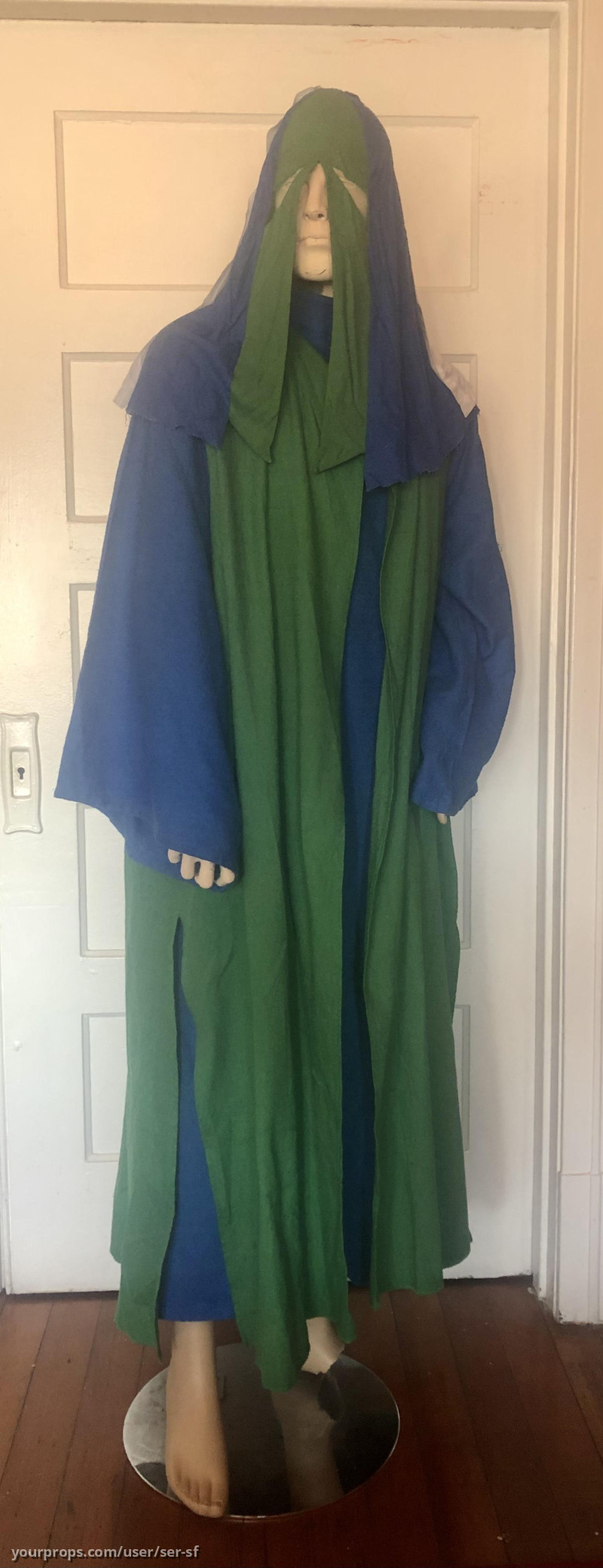 Jatravartid Costume – The Hitchhiker's Guide to the Galaxy (2005) – image 1