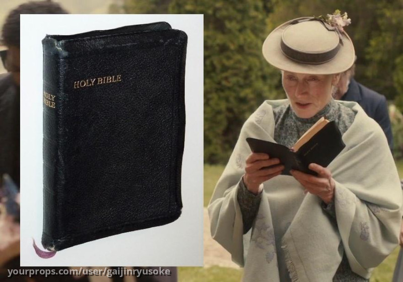3x03 Marilla's Bible – Anne with an E (2017) – image 1