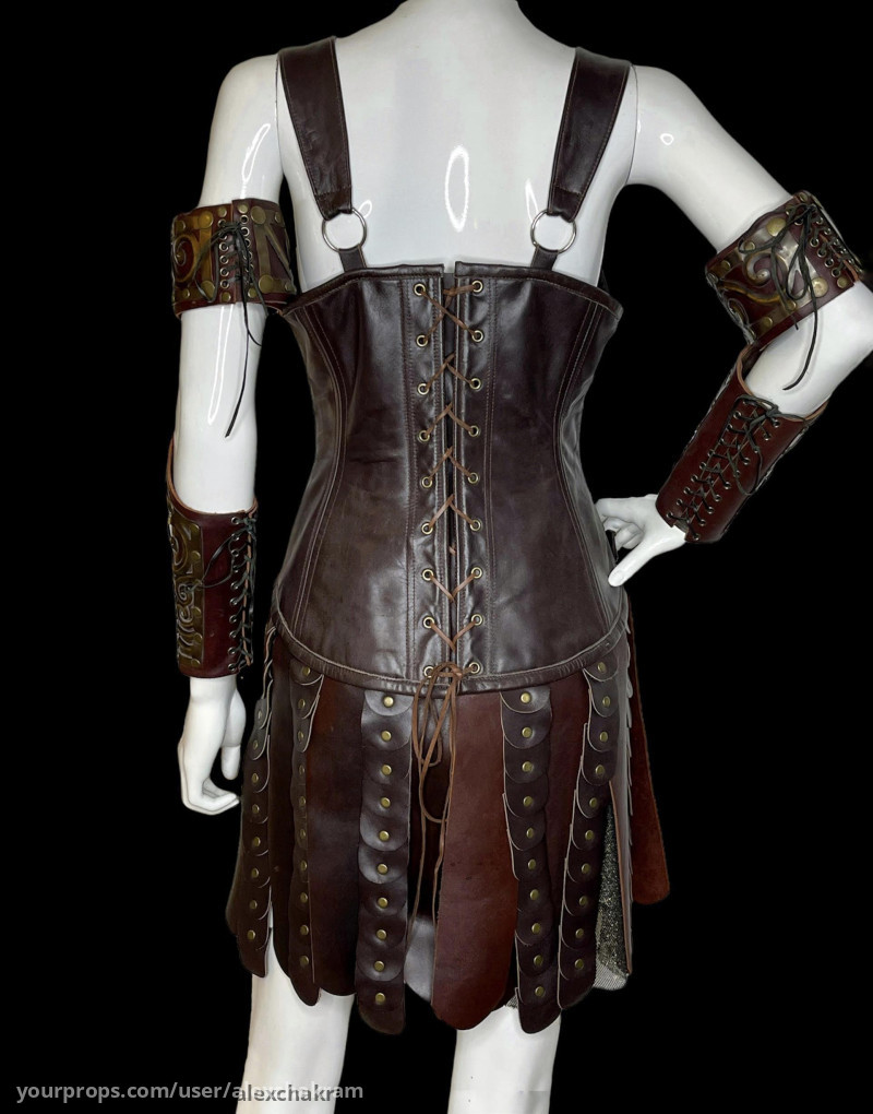 Xena\'s leathers – Xena: Warrior Princess (1995) – image 4