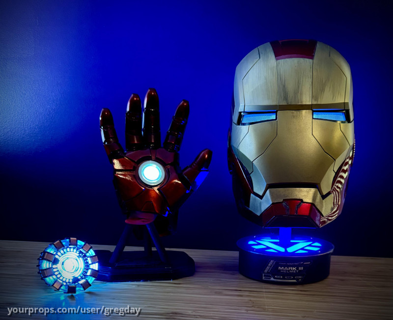 Mark V Helmet – Iron Man 2 (2010) – image 3