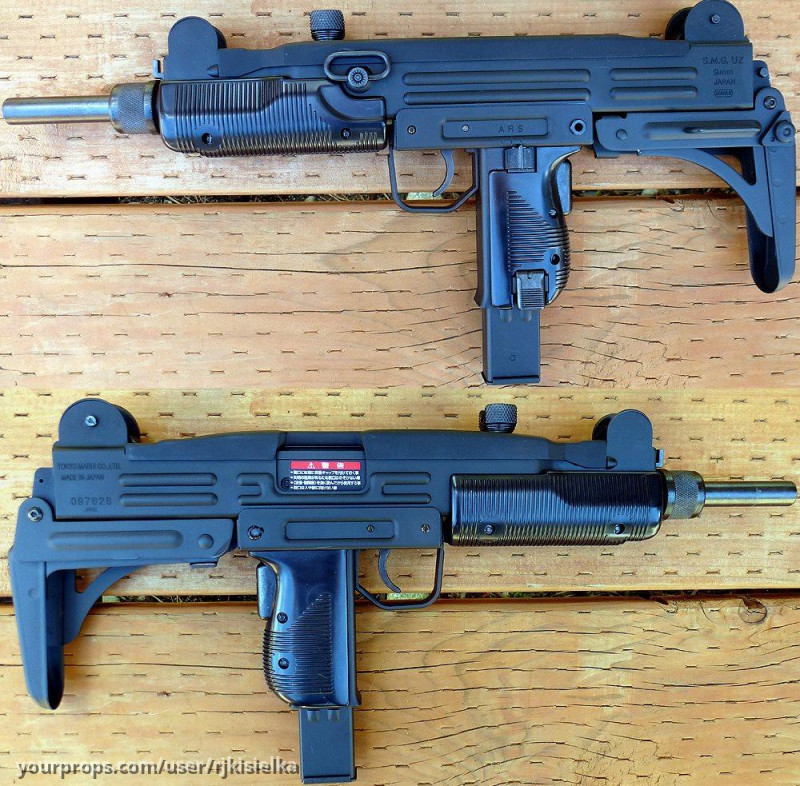 UZI and shoulder rig holster. – The Terminator (1984) – image 2