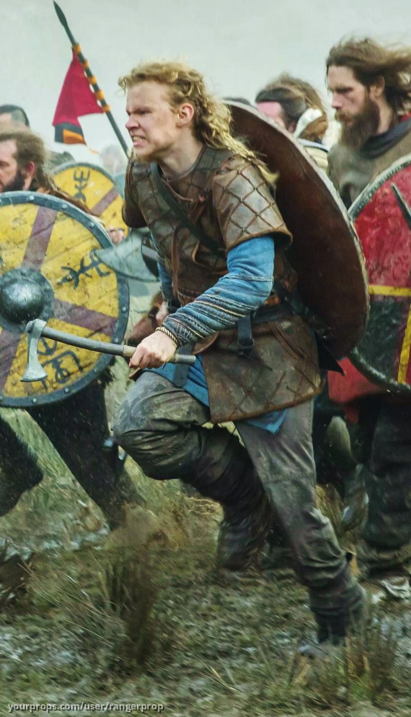 screen worn "Sigurd Ragnarsson" short sleeve Leather Armor tunic – Vikings (2013) – image 5