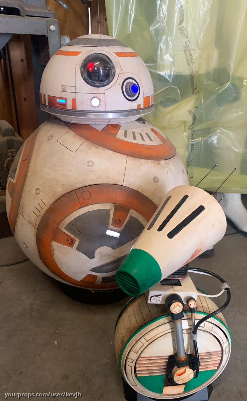 1:1 bb-8 and D-0 – Star Wars: Episode IX - The Rise of Skywalker (2019) – image 1