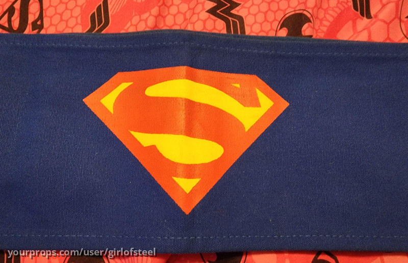 Superman returns driector Bryan Singer and a plain chairbacks – Superman Returns (2006) – image 2