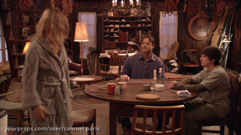 Hero Table Setting – Journey to the Center of the Earth (2008) – image 5