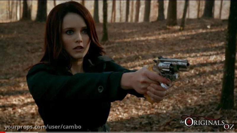 Aurora’s screen used white oak stunt revolver – The Originals (2013) – image 3