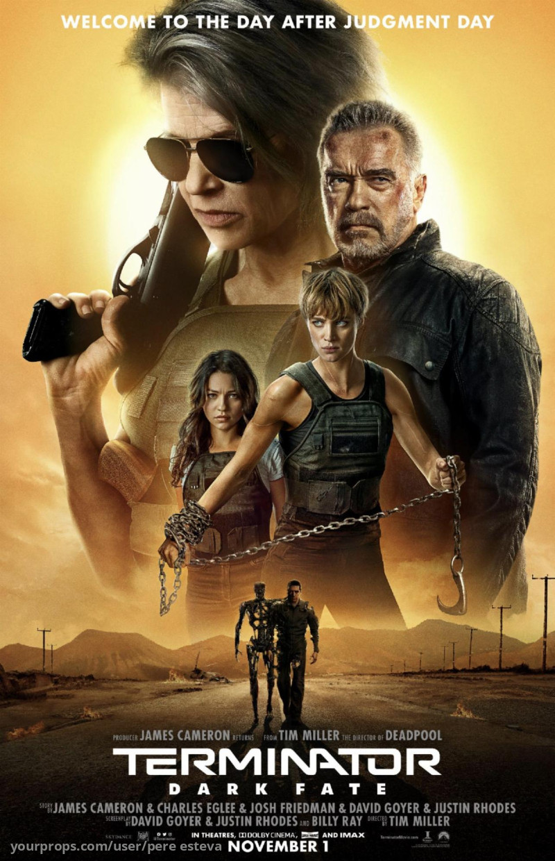 Sarah Connor ensemble – Terminator: Dark Fate (2019) – image 5