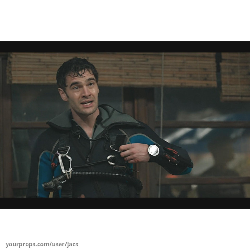 Chris Jewell (Tom Bateman) Rope+Clips – Thirteen Lives (2022) – image 2