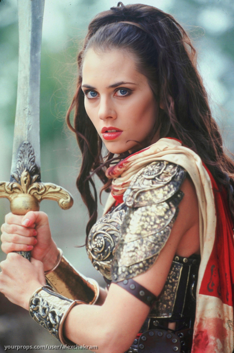Livia´s sword – Xena: Warrior Princess (1995) – image 5