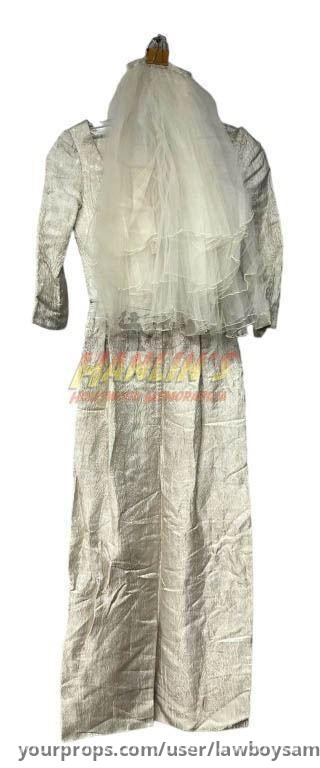 Frances Kray (Emily Browning)\\\'s Wedding Dress – Legend (2015) – image 2