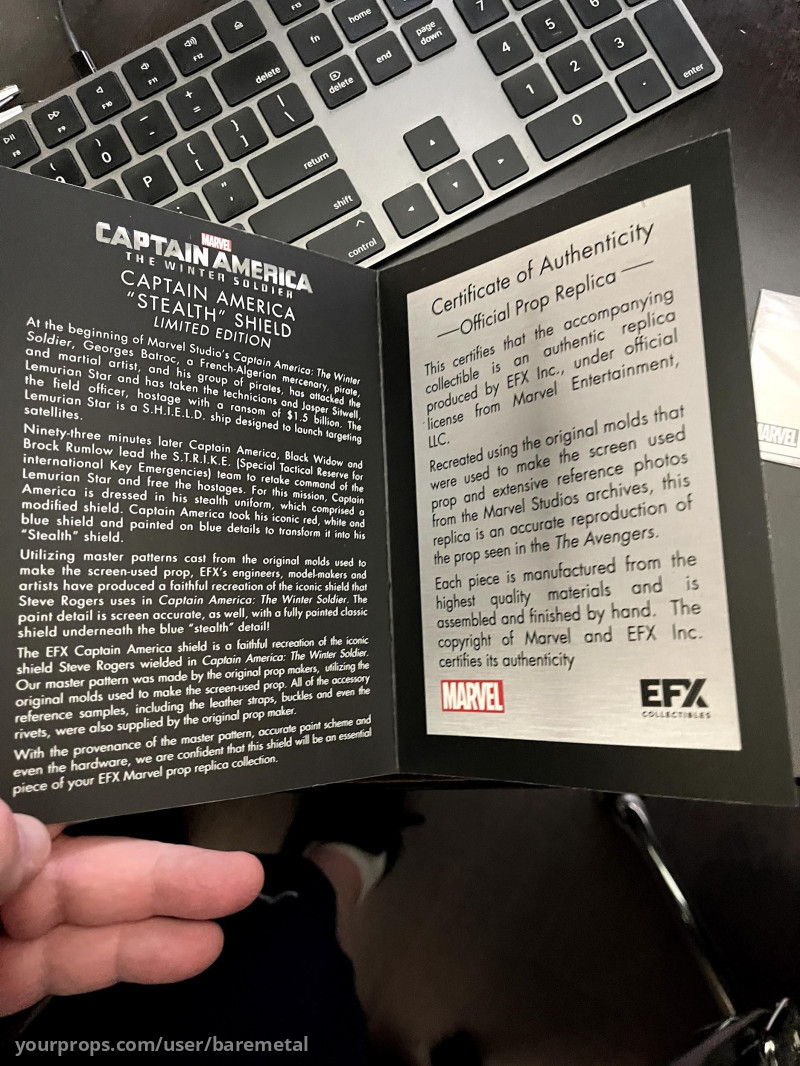 Marvel eFX Collectibles Captain America Stealth Shield - The Winter Solider 155/250 – Captain America: The Winter Soldier (2014) – image 3