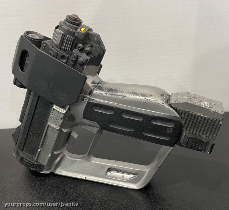Hero Sonic Stun Gun – SeaQuest 2032 (1993) – image 2