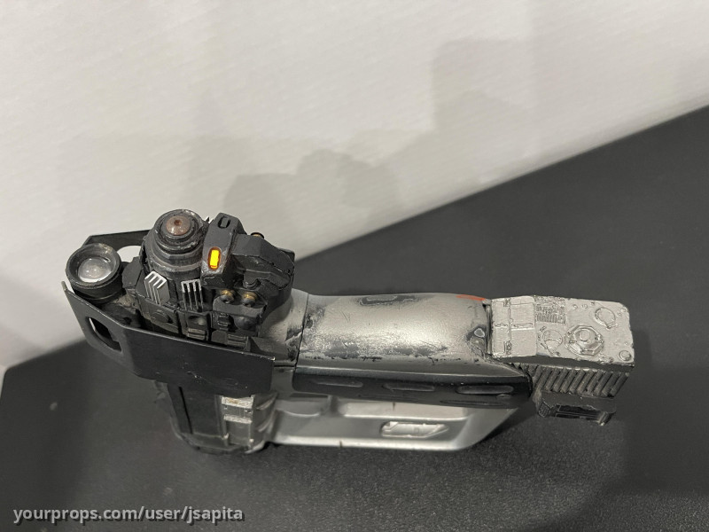 Hero Sonic Stun Gun – SeaQuest 2032 (1993) – image 4
