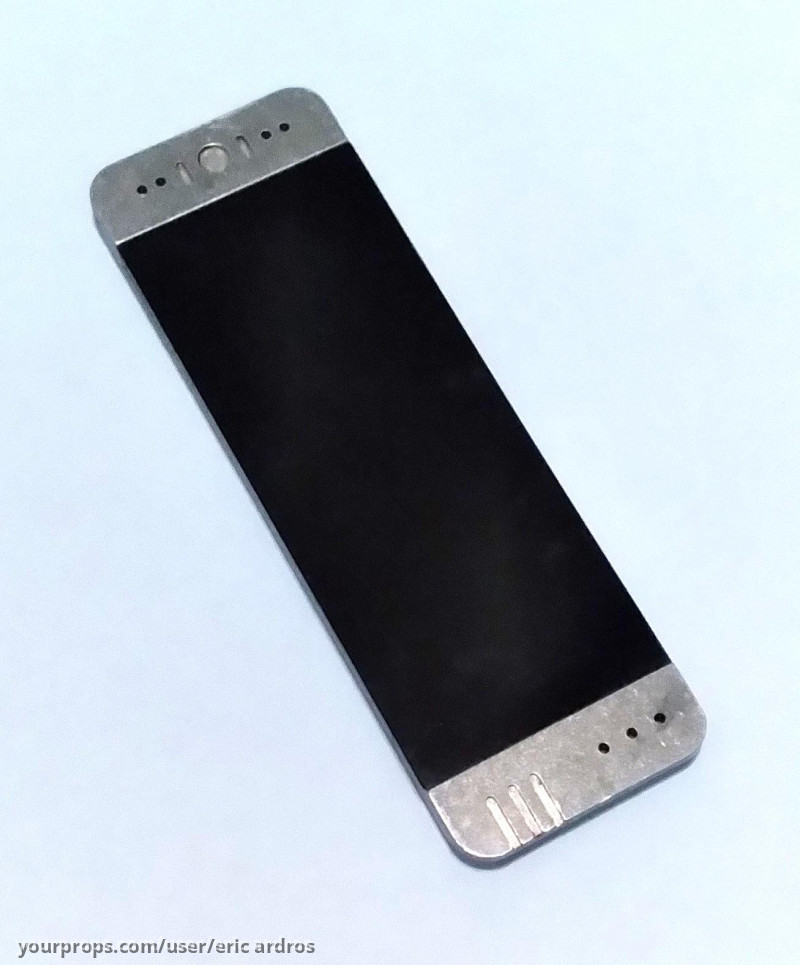 Futuristic Phone – Almost Human (2013) – image 1