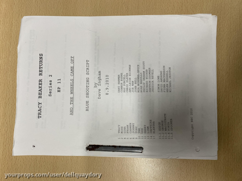 Original shooting script – Tracy Beaker Returns (2010) – image 1