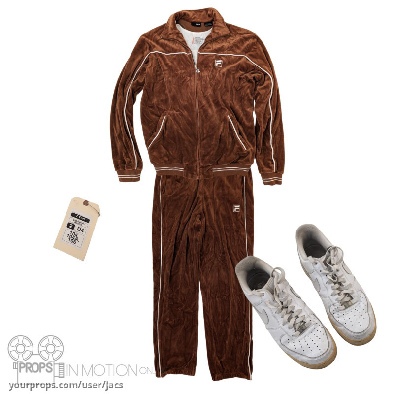Yuri Costume – A Walk Among the Tombstones (2014) – image 1