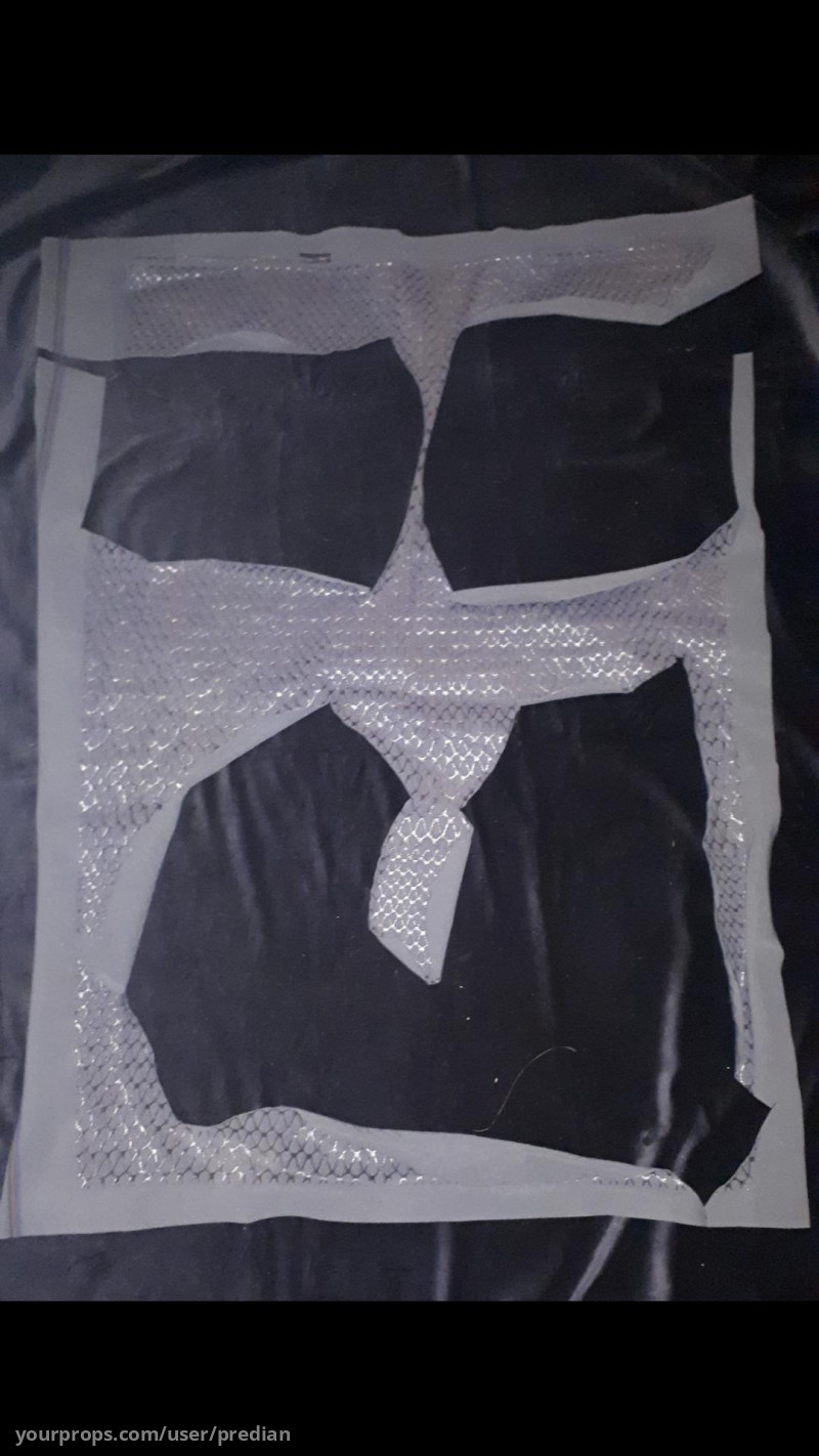 Fugitive Predator costume fabric – The Predator (2018) – image 3