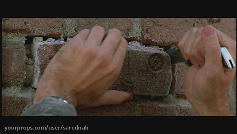 Benjamin Franklin Spectacles and Brick – National Treasure (2004) – image 4