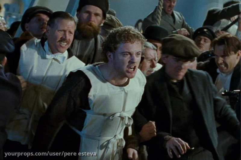 Life Vest – Titanic (1997) – image 4