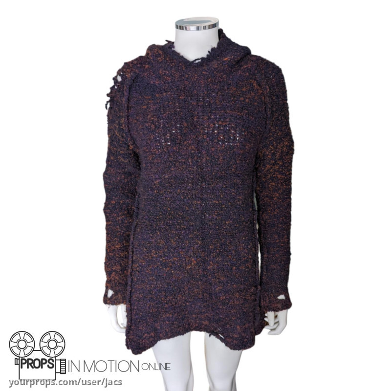 Dutch (Ruta Gedmintas) Sweater – The Strain (2014) – image 1