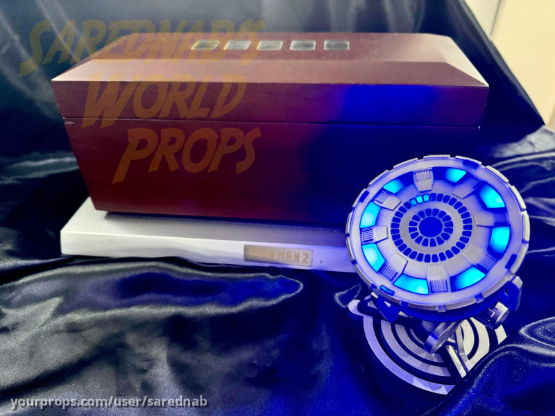 Energy plate Box and Reactor – Iron Man 2 (2010) – image 1