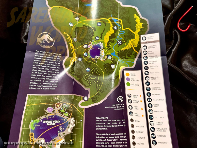 Park Brochure – Jurassic World (2015) – image 3