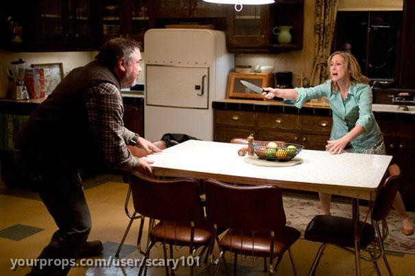 Normas Kitchen knife against Keith Summers – Bates Motel (2013) – image 2
