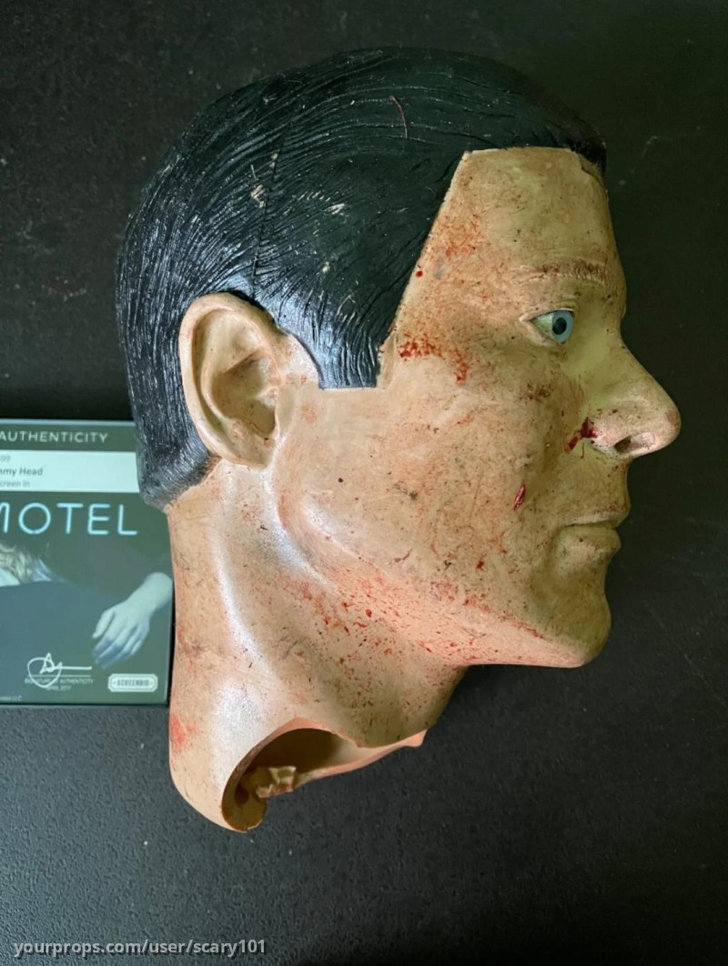 Sams bloody FX Dummy head – Bates Motel (2013) – image 2