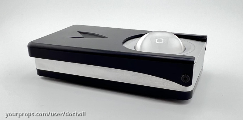 Starfleet Communicator – Star Trek Into Darkness (2013) – image 1