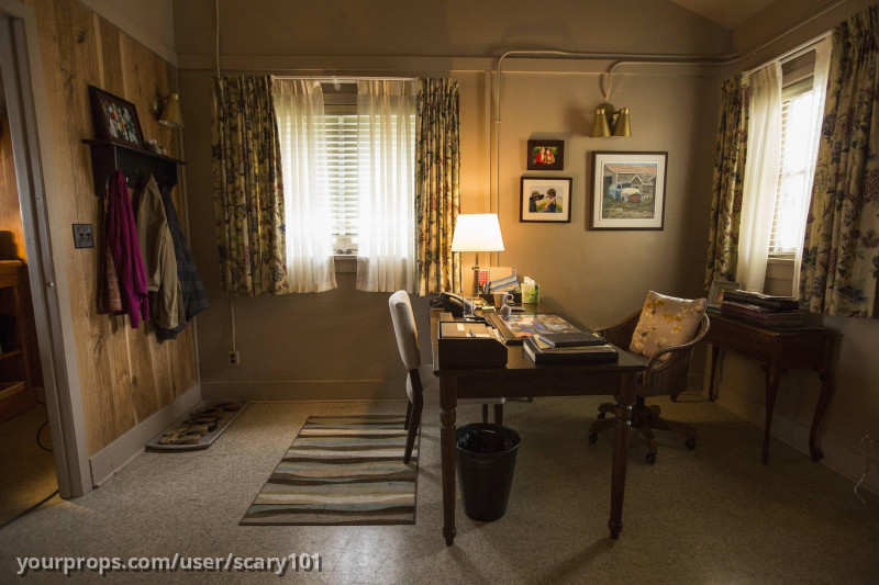 Motel Parlor Light Fixtures – Bates Motel (2013) – image 5