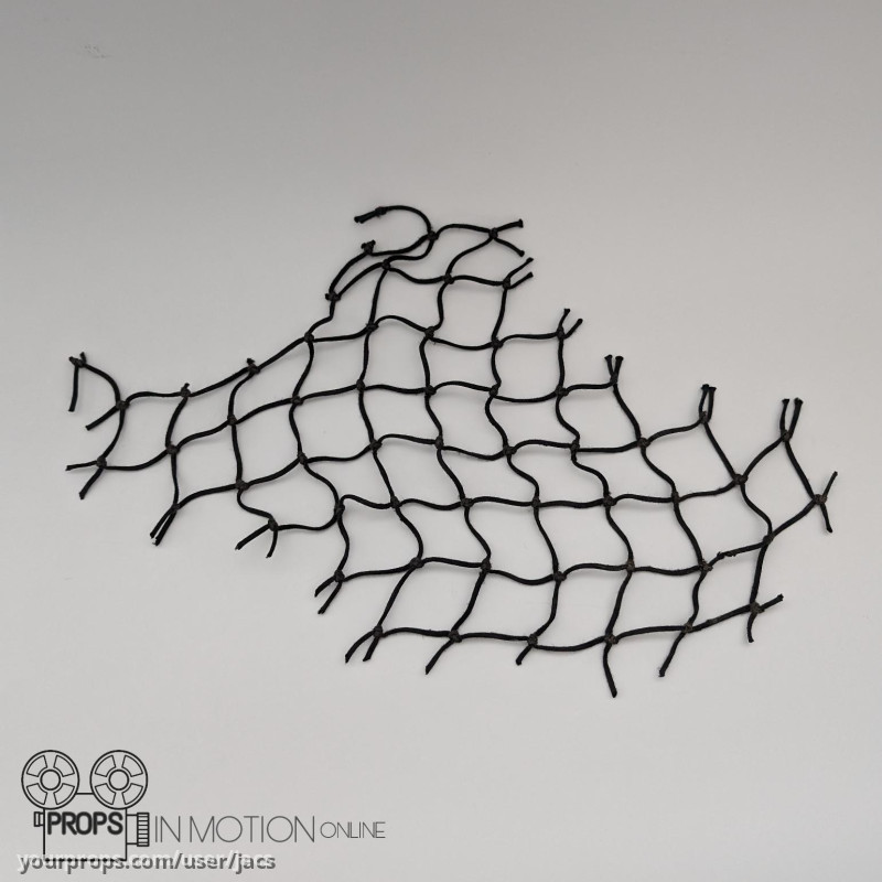 Predator Costume Netting Piece – Alien vs. Predator (2004) – image 1